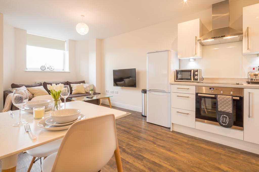 Skyline Serviced Apartments - Stevenage Bagian luar foto