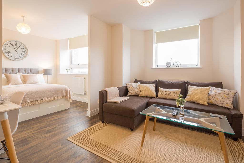 Skyline Serviced Apartments - Stevenage Bagian luar foto