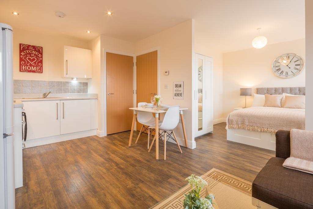 Skyline Serviced Apartments - Stevenage Bagian luar foto