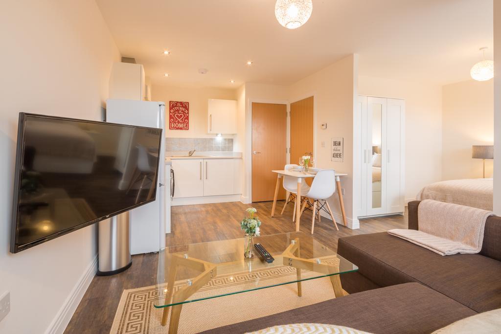 Skyline Serviced Apartments - Stevenage Bagian luar foto