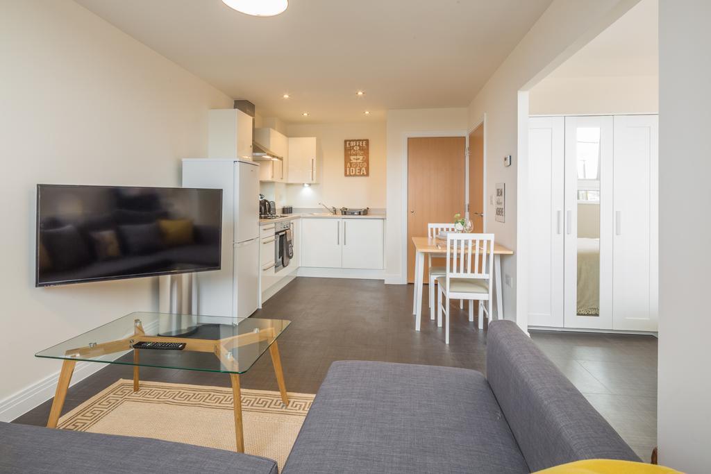 Skyline Serviced Apartments - Stevenage Bagian luar foto