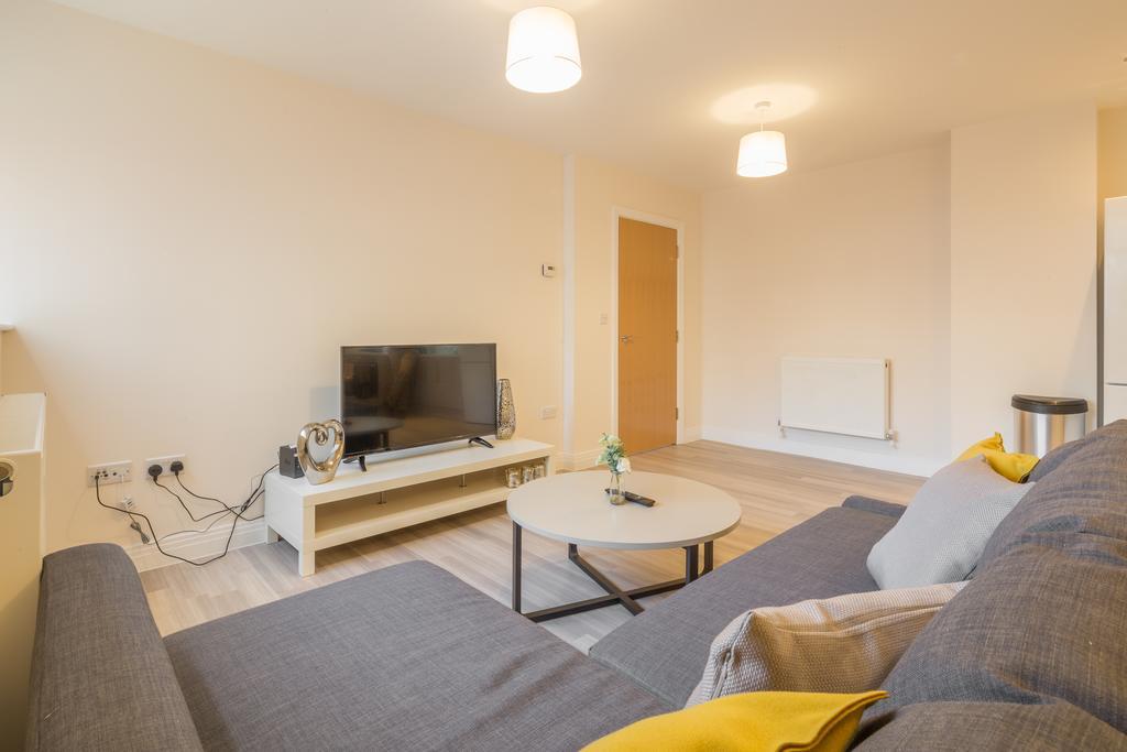 Skyline Serviced Apartments - Stevenage Bagian luar foto